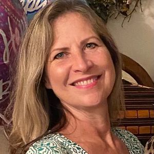 Meet your Posher, Sharon